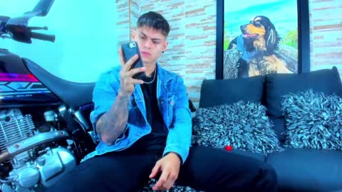 Snapshot of marko_toro__ chatting on 01-18-25, 02:25 Sebastian online show from 01-18-25, 02:25