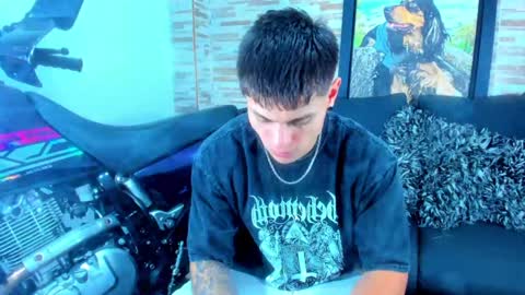 Snapshot of marko_toro__ chatting on 01-18-25, 11:33 Sebastian online show from 01-18-25, 11:33
