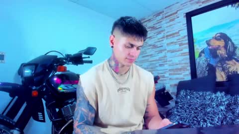 Snapshot of marko_toro__ chatting on 01-20-25, 01:39 Sebastian online show from 01-20-25, 01:39