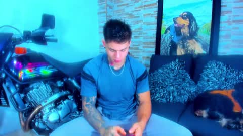 Snapshot of marko_toro__ chatting on 02-09-25, 07:09 Sebastian online show from 02-09-25, 07:09