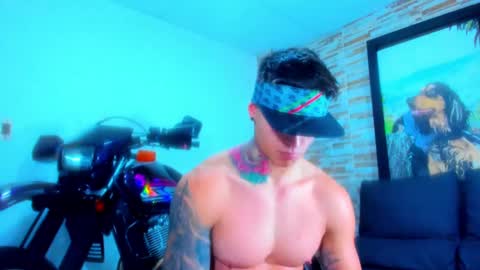 Snapshot of marko_toro__ chatting on 03-12-25, 04:41 Sebastian online show from 03-12-25, 04:41