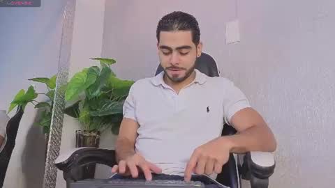 Snapshot of markoss_miles chatting on 07-15-26, 12:21 Markos online show from 07-15-26, 12:21