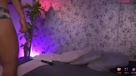 Mark Santos online show from 06-18-26, 08:46