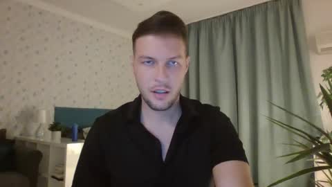 Snapshot of markster9696 chatting on 11-01-25, 11:40 markster9696 online show from 11-01-25, 11:40