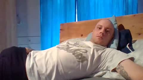 Snapshot of markus_7 chatting on 02-17-25, 11:44 markus_7 online show from 02-17-25, 11:44