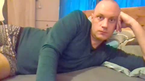 Snapshot of markus_7 chatting on 10-03-25, 06:43 markus_7 online show from 10-03-25, 06:43