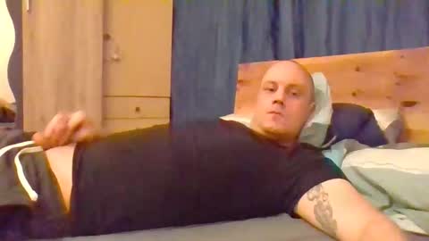 Snapshot of markus_7 chatting on 10-15-25, 02:33 markus_7 online show from 10-15-25, 02:33