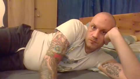 Snapshot of markus_7 chatting on 11-24-25, 03:01 markus_7 online show from 11-24-25, 03:01