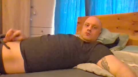 markus_7 online show from 03-12-26, 01:17