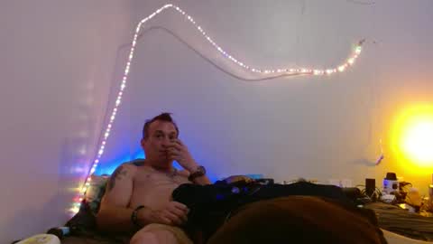 Snapshot of markymark101825061 chatting on 02-08-25, 05:29 markymark101825061 online show from 02-08-25, 05:29