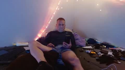 Snapshot of markymark101825061 chatting on 02-12-25, 05:58 markymark101825061 online show from 02-12-25, 05:58