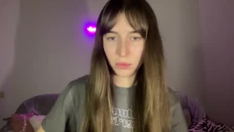 Snapshot of maroonaaa chatting on 10-24-25, 03:19 Mary online show from 10-24-25, 03:19