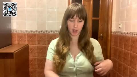 Snapshot of maroonmoon_ chatting on 10-08-25, 07:22 Miriam online show from 10-08-25, 07:22