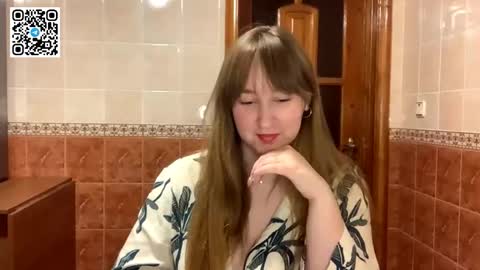 Snapshot of maroonmoon_ chatting on 10-30-25, 08:53 Miriam online show from 10-30-25, 08:53