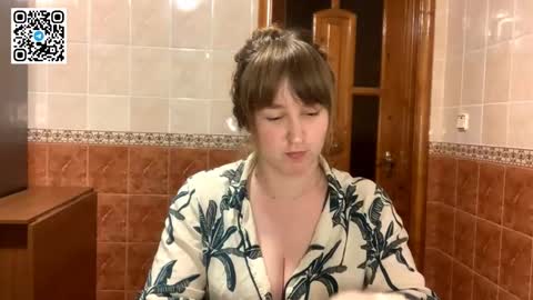 Snapshot of maroonmoon_ chatting on 11-09-25, 08:40 Miriam online show from 11-09-25, 08:40