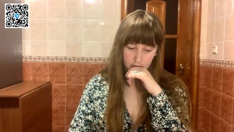 Snapshot of maroonmoon_ chatting on 11-11-25, 08:42 Miriam online show from 11-11-25, 08:42