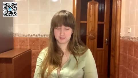 Snapshot of maroonmoon_ chatting on 11-18-25, 08:46 Miriam online show from 11-18-25, 08:46