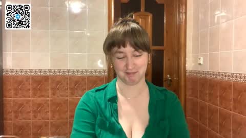 Snapshot of maroonmoon_ chatting on 12-14-25, 09:08 Miriam online show from 12-14-25, 09:08