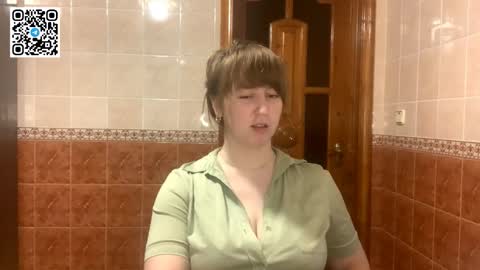 Snapshot of maroonmoon_ chatting on 12-19-25, 09:11 Miriam online show from 12-19-25, 09:11