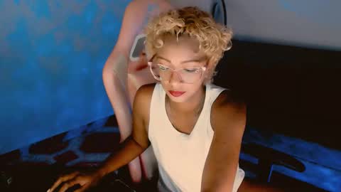 May online show from 11-18-25, 02:43