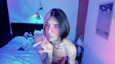 Snapshot of marshall_cazher chatting on 10-23-25, 07:29 marshall online show from 10-23-25, 07:29