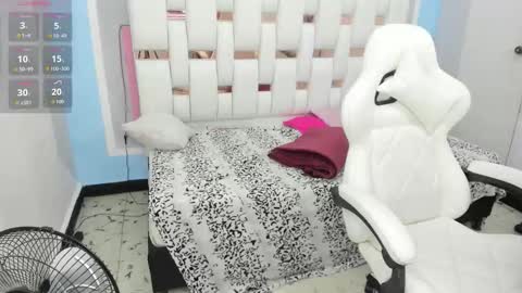 Mar Smith online show from 09-20-25, 03:40