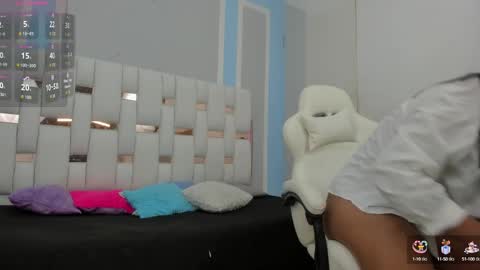 Mar Smith online show from 10-19-25, 01:06