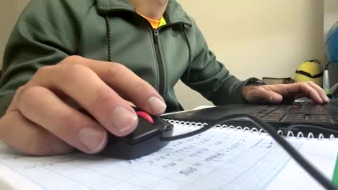 marsupilami_82_ online show from 11-27-25, 09:55