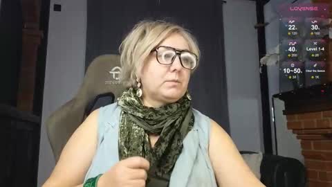 marta_wils online show from 10-21-25, 02:23