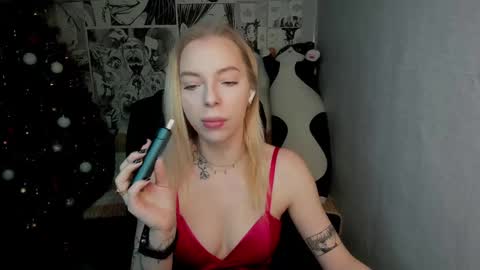 Martha Cameron online show from 12-17-24, 08:10