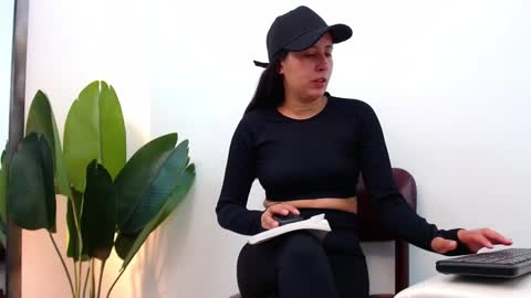 marthina thompson online show from 01-02-25, 12:24