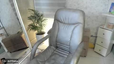 Snapshot of martiiinaa_ chatting on 11-27-25, 10:56 Martina online show from 11-27-25, 10:56