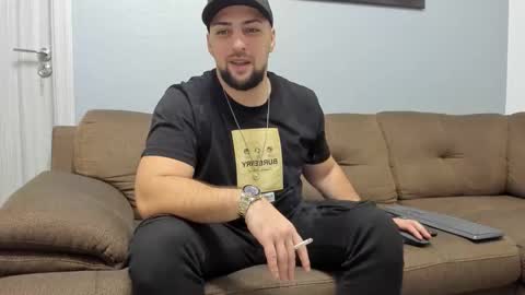 Snapshot of martiinsoul chatting on 01-01-25, 01:37 Martiinsoul online show from 01-01-25, 01:37