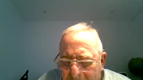 martin_1947 online show from 05-09-26, 06:35