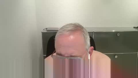 martin_1947 online show from 06-06-26, 08:24