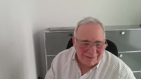 martin_1947 online show from 06-08-26, 05:46