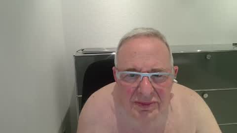 martin_1947 online show from 07-28-26, 09:14