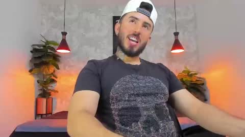 Martin Foster online show from 04-28-26, 02:27