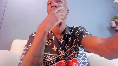 Martin online show from 02-08-25, 01:11