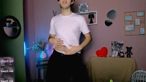 Snapshot of martin_neil chatting on 03-10-26, 02:00 Martin online show from 03-10-26, 02:00