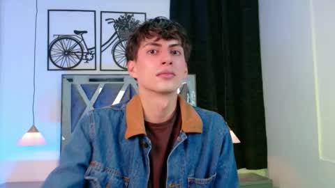 Snapshot of martin_williams_ chatting on 01-13-26, 12:32 martin_williams_ online show from 01-13-26, 12:32