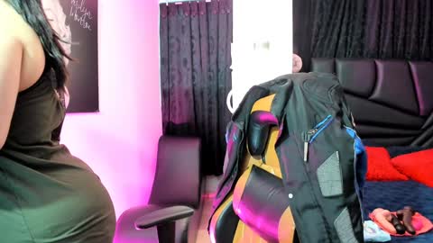   MARTINA   online show from 02-05-25, 11:23