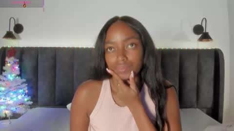 Laura online show from 12-21-25, 07:43