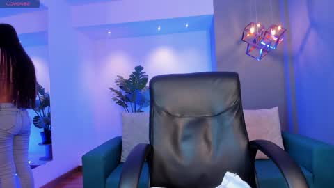 Snapshot of martina_mancinii chatting on 12-06-24, 11:44 Martina online show from 12-06-24, 11:44
