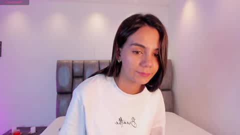Snapshot of martina_mancinii chatting on 01-11-25, 12:40 Martina online show from 01-11-25, 12:40