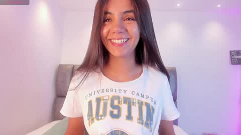 Snapshot of martina_mancinii chatting on 01-15-25, 02:24 Martina online show from 01-15-25, 02:24