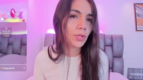 Snapshot of martina_mancinii chatting on 09-24-25, 01:58 Martina online show from 09-24-25, 01:58