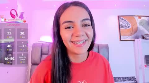 Snapshot of martina_mancinii chatting on 10-15-25, 12:49 Martina online show from 10-15-25, 12:49