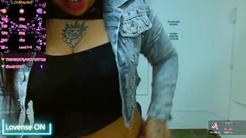 Snapshot of martina_tay chatting on 02-28-25, 03:15 Hey im martina online show from 02-28-25, 03:15