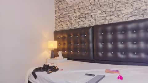 Martina online show from 09-12-25, 02:06